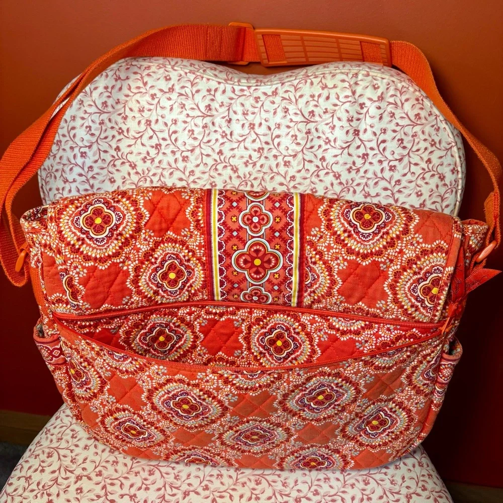 Vera Bradley Large Messenger Bag in Vibrant Orange Paprika Pattern - Picture 5 of 5